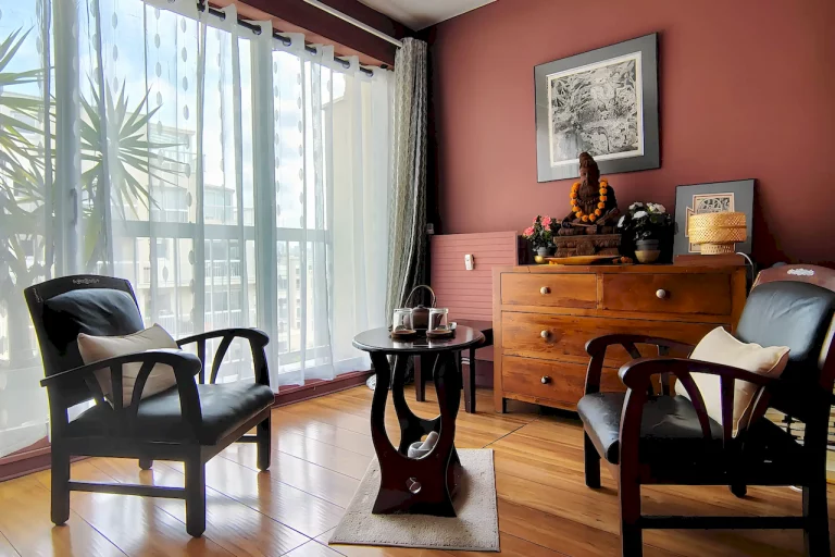 espace repos du salon Om Massages indiens à Paris 18e.